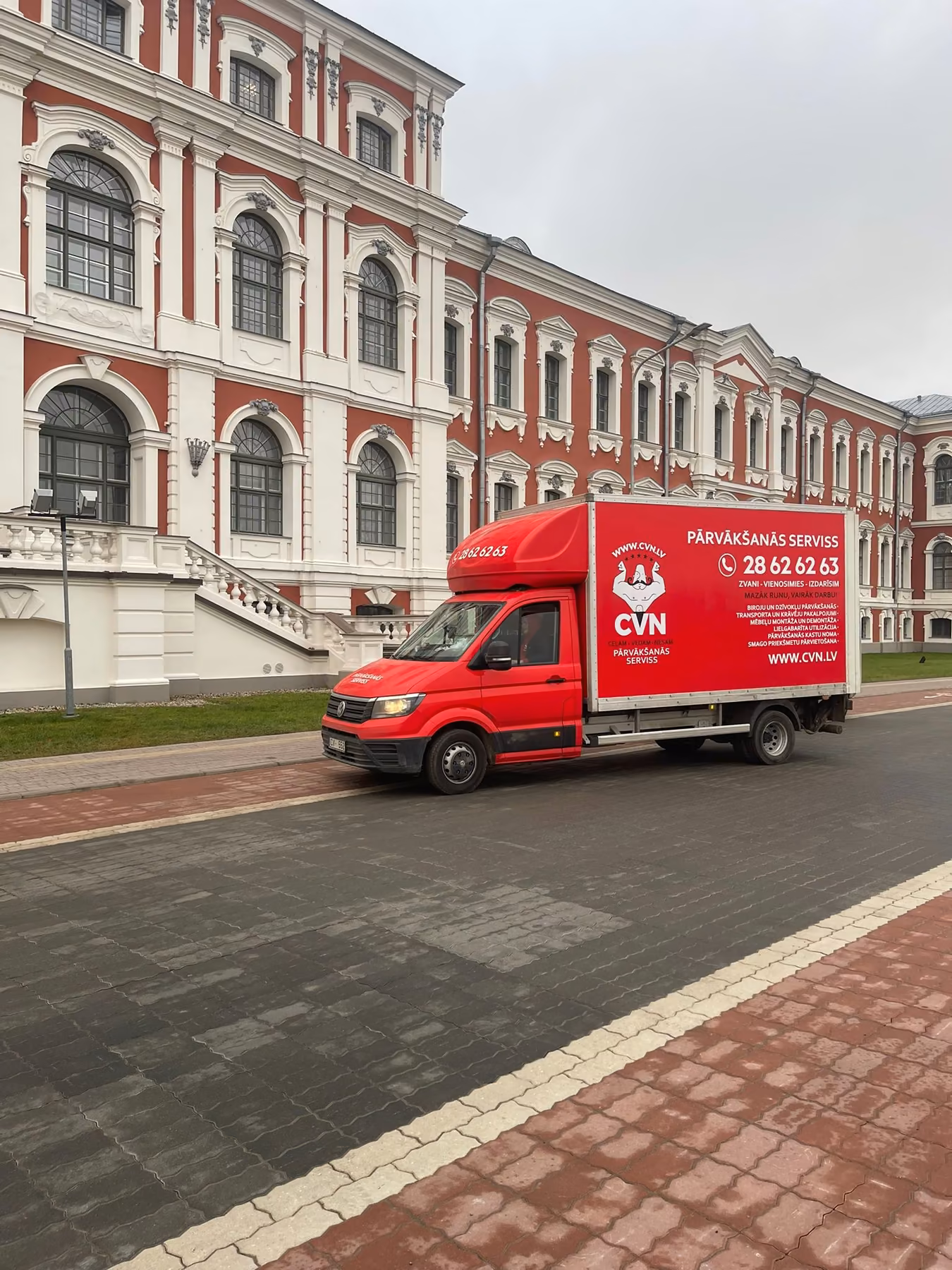 CVN truck at a historic building