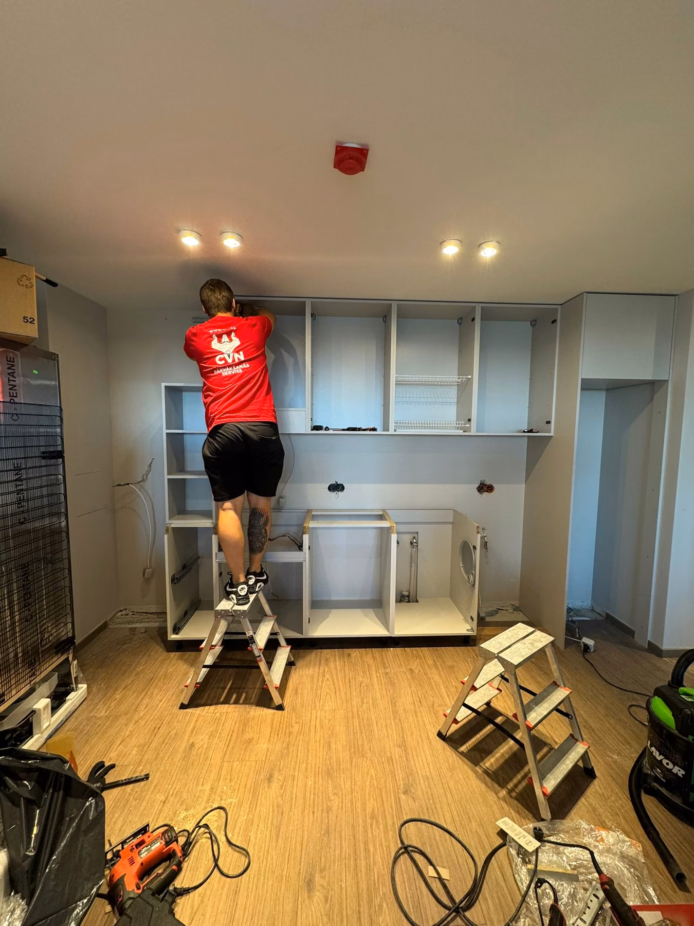 Wardrobe assembly