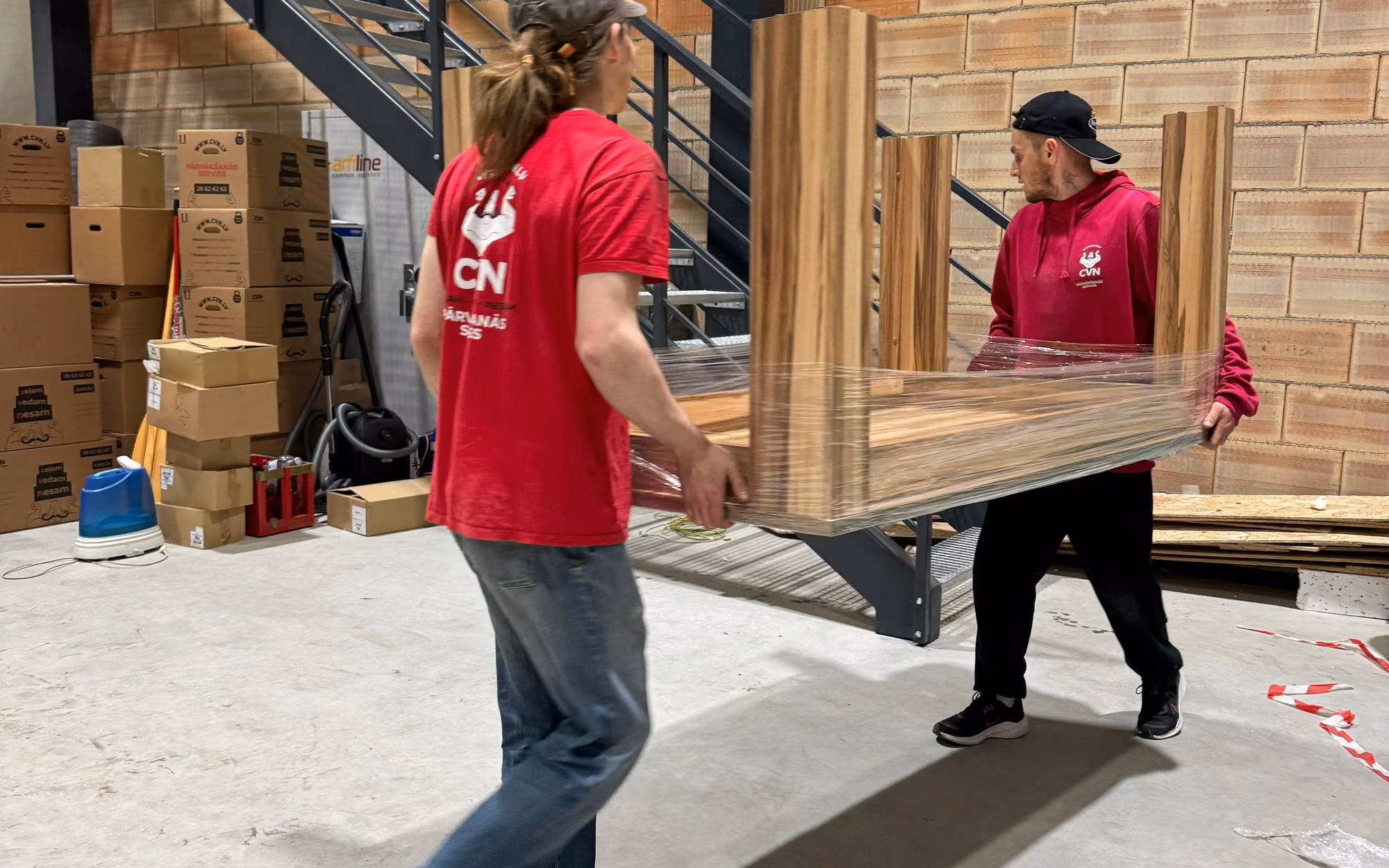 CVN team performs furniture transport and loading
